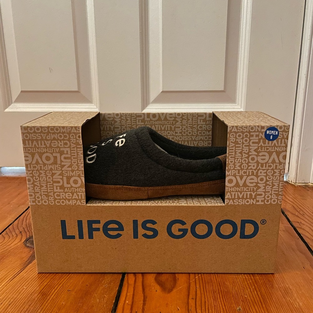 Brand new life is good slippers